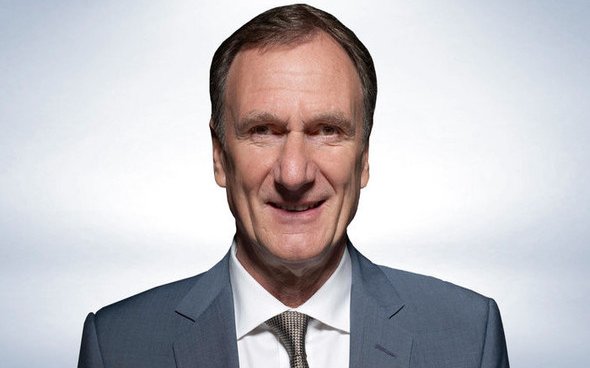 Image for Phil Thompson urges Liverpool to sign a left-back alternative to Andrew Robertson