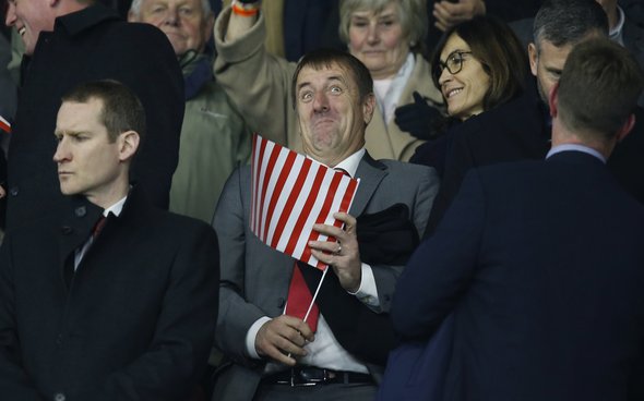 Image for Le Tissier takes pop at Liverpool