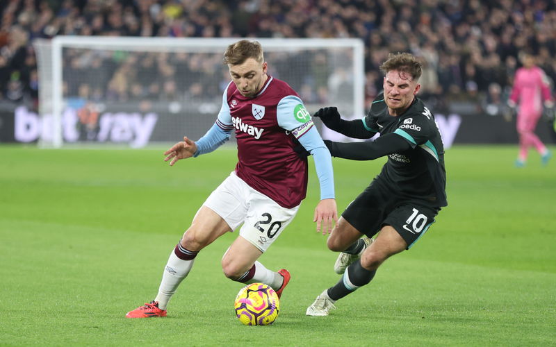 Image for Liverpool closely watching Jarrod Bowen in case Mo Salah leaves