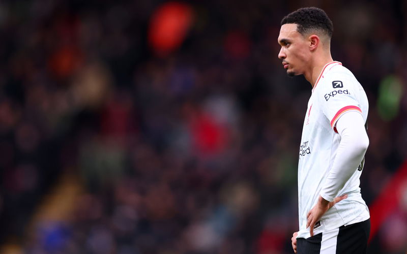 Image for “Let’s also not forget”: Robbie Fowler comes to the defence of under-fire Liverpool star