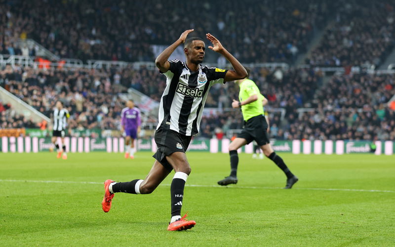 Image for Liverpool “are prepared to smash club record transfer fee” to complete incredible signing this summer