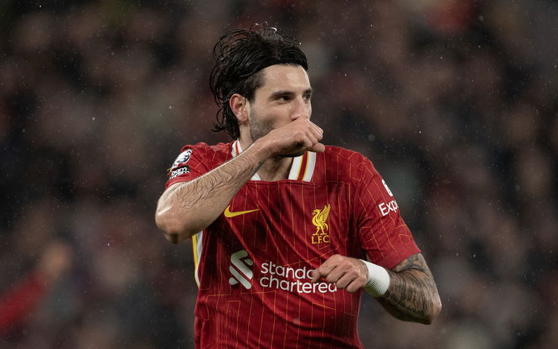 Image for Report: Saudi Arabia club ready to put “€120m offer on the table” for Liverpool star
