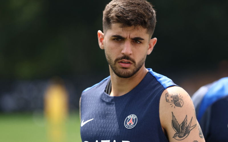 Image for Liverpool offered chance to sign Lucas Beraldo by his agents