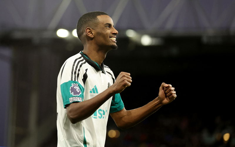 Image for The “next instalment” of the Alexander Isak to Liverpool saga “cannot be far away”