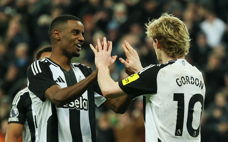 Image for Chris Sutton left speechless by Liverpool and has bad news for Newcastle