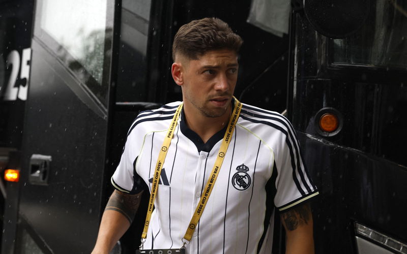 Image for Liverpool send €150m offer to Real Madrid for Federico Valverde