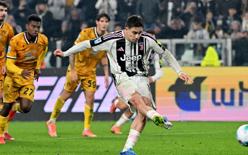 Image for Big for Slot: Jorge Mendes has met with Liverpool over move for “spectacular” attacking star