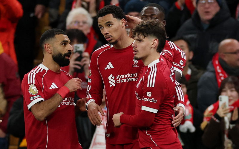 Image for Why Arne Slot substituted Hugo Ekitike on a hat-trick