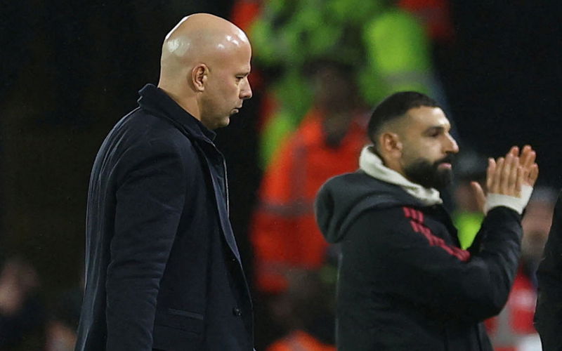 Image for “I’m looking at…” – Expert reveals where “problems are” at Liverpool amid Salah-Slot fallout