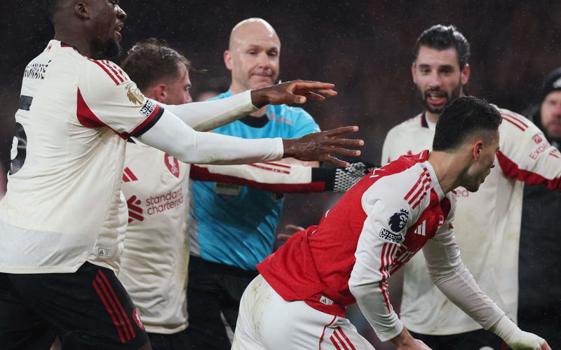 Image for Referee reveals what he wants to happen to Martinelli after “disgraceful” moment vs. Liverpool