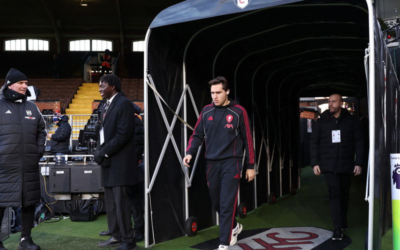 Image for Premier League-winning manager has “made a personal” move to sign “fabulous” Liverpool man