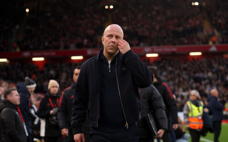 Image for Arne Slot blamed for Liverpool baffling performance against Manchester City