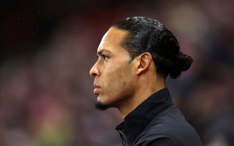 Image for Micah Richards says Virgil van Dijk sets the standards at Liverpool