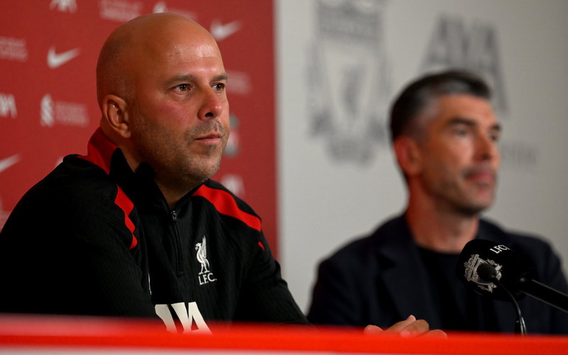 Image for Jamie Carragher says Arne Slot has lost Liverpool fans