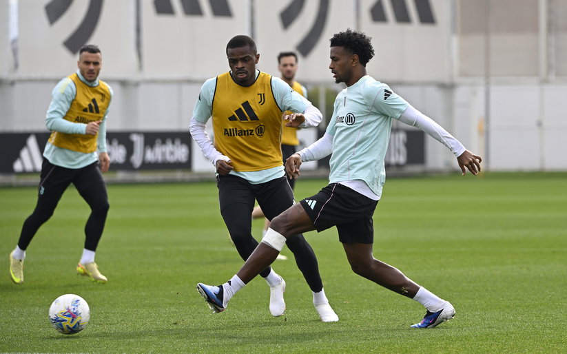 Image for Liverpool battling Man Utd for signing of “stratospheric” talent; scouts have been sent