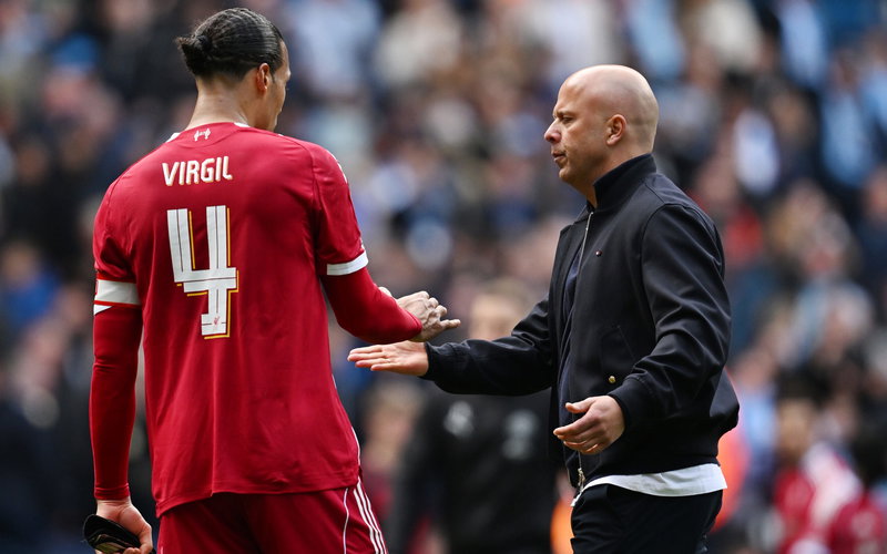 Image for Dominic King says Liverpool situation “reeks of impending change” after 4-0 Man City capitulation