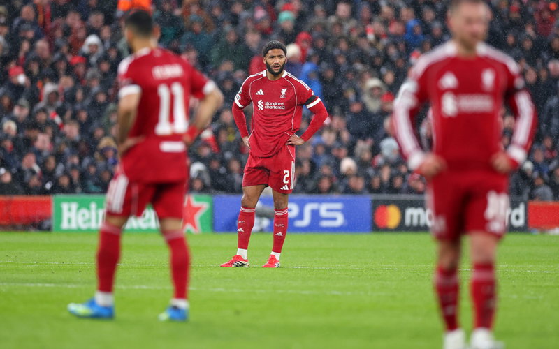 Image for Arne Slot drops new Liverpool fitness concern after massive Hugo Ekitike blow