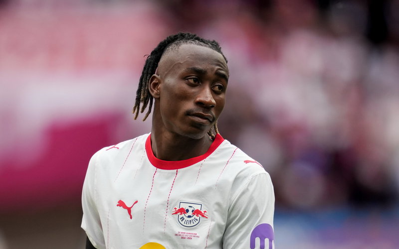 Image for Fabrizio Romano tells Liverpool fans to ‘get ready’ amid talks to sign €100m baller Yan Diomande
