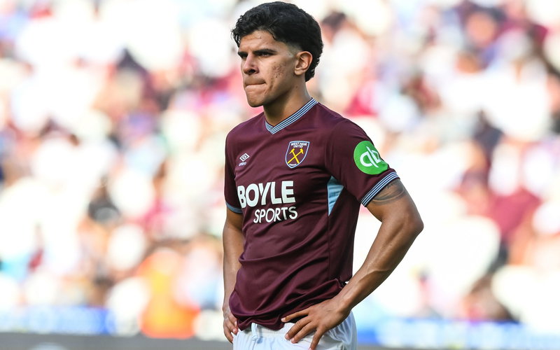 Image for Liverpool closely monitoring £80m midfield star who Reds legend says has “got it all” – report