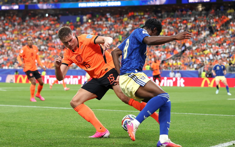 Image for There is no truth to Micky van de Ven to Liverpool rumours, says Fabrizio Romano