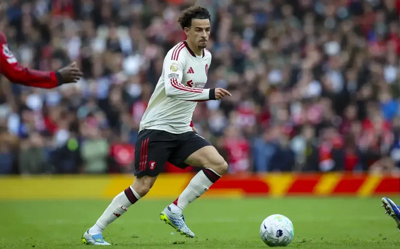 Image for Concern for Iraola: “Complete” Liverpool player’s agent is “pushing for a move” away