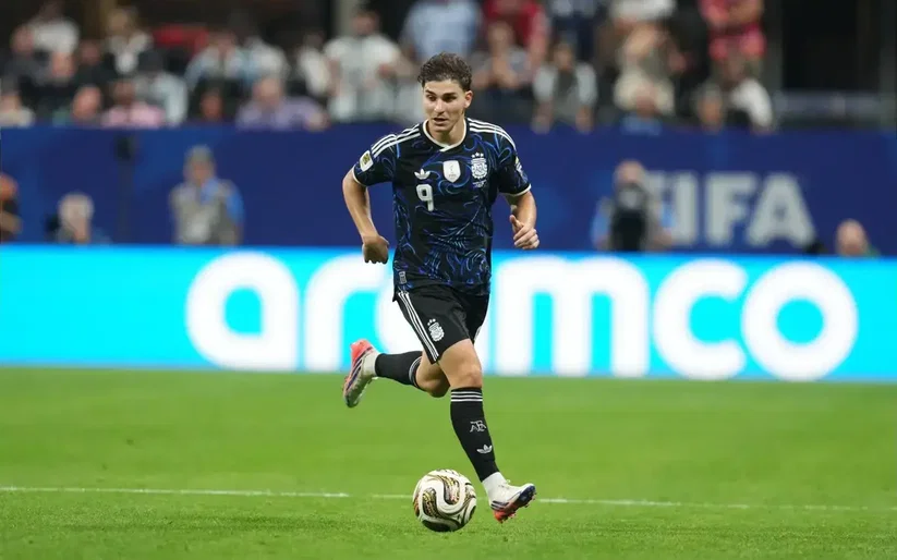 Image for Signing Julian Alvarez would cost €120m or more, but he’s perfect for Andoni Iraola and Liverpool