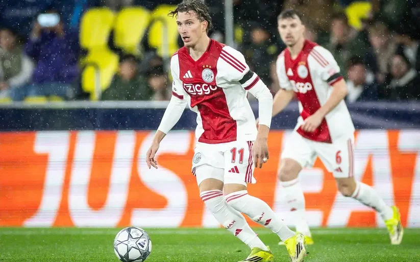 Image for Liverpool hijack of €65m PSG talks for Ajax star Mika Godts could put Bradley Barcola negotiations at risk