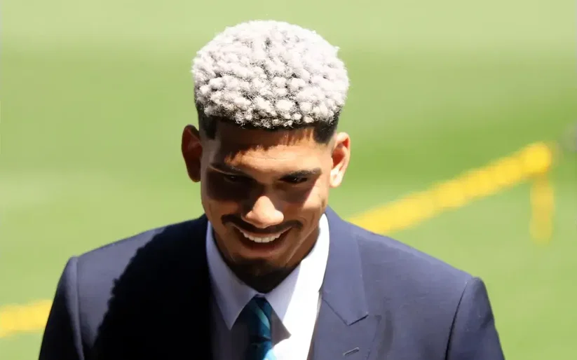 Image for The agents of Ronald Araujo spotted at Anfield with Liverpool sporting director Richard Hughes